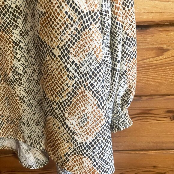 Ava & Viv Snake Skin blouse Sz 3X - Picture 2 of 6